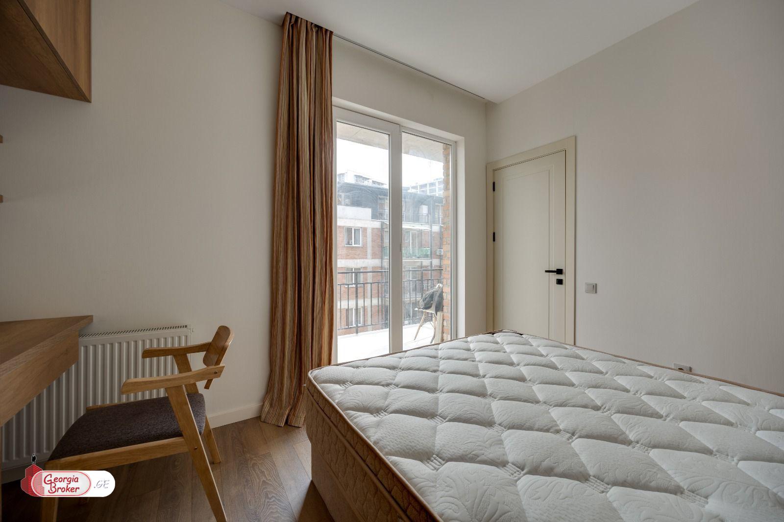 nearly repaired 3-room apartment for sale